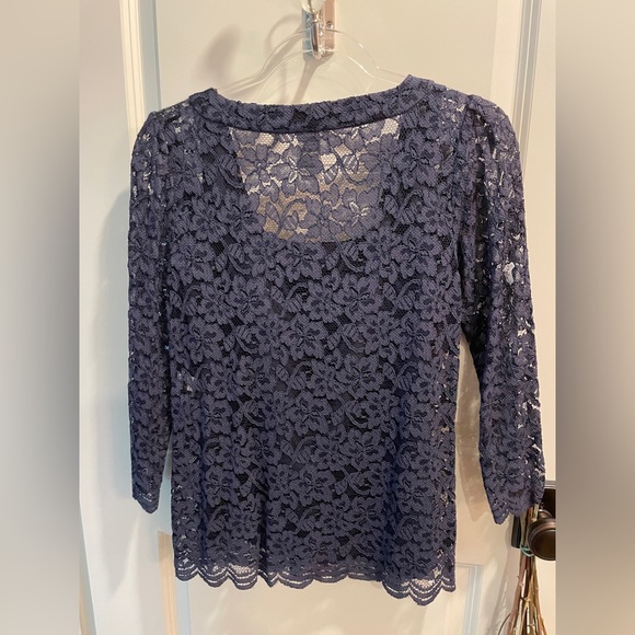 Diane Von Furstenberg DVF Hasina navy blue lace top with tank underlay, size 2 - Picture 2 of 3